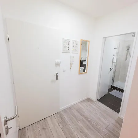 Immostay #5 - City Ferienwohnung - Wlan & Netflix - Zentrum Apartment